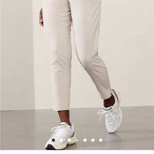 Athleta Cream Cropped Ankle Pants